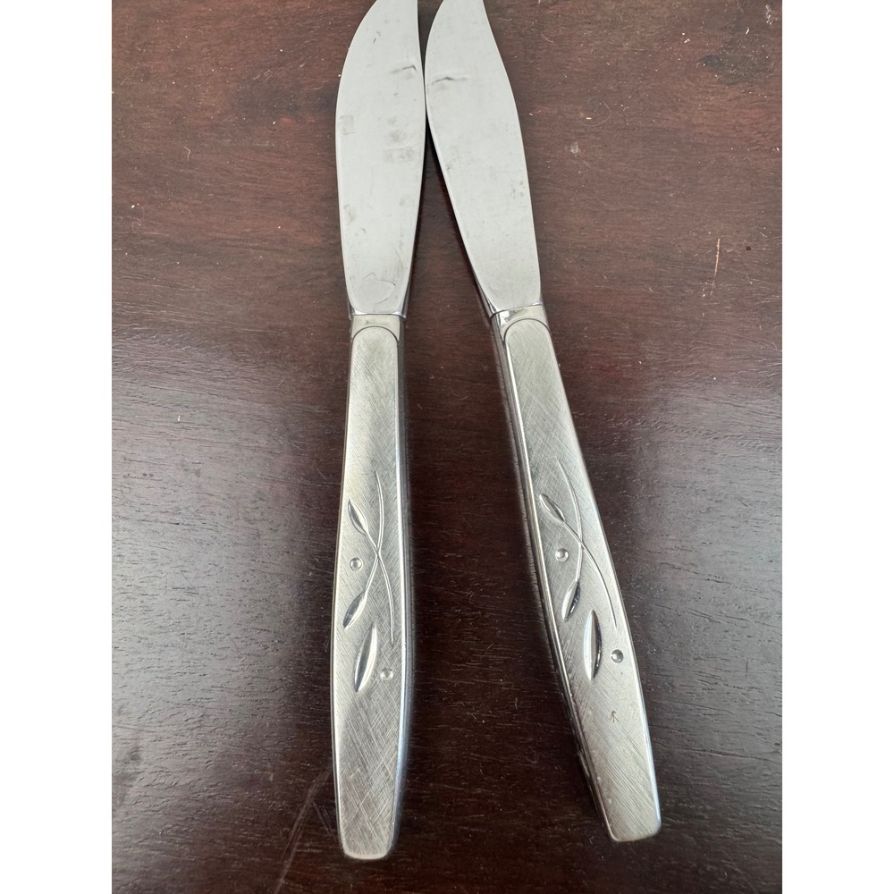Vintage Oneida Will O Wisp Butter Knife Set 2 Leaf Bud Pattern MCM Flatware 6.5"